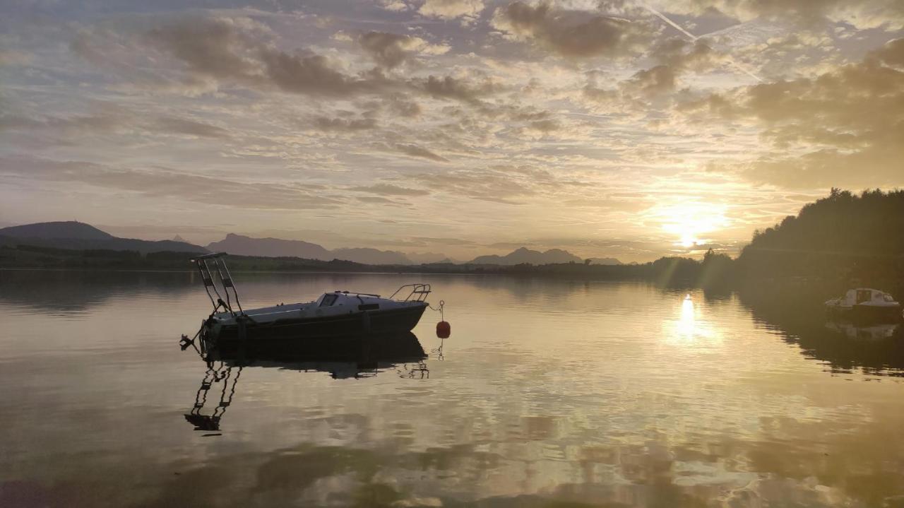 Glamping Wallersee - Unter Dem Kastanienbaum Helming المظهر الخارجي الصورة